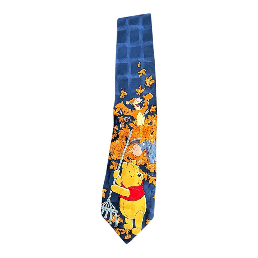 Vintage Disney Winnie the Pooh Silk Tie Tigger Fall Leaves Navy Novelty 90s